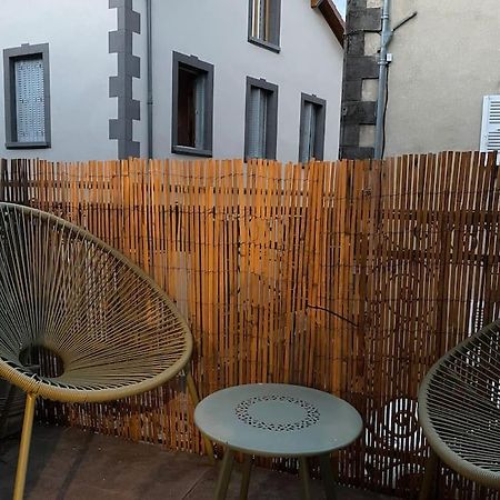 Petit Appartement Douillet Les Martres-de-Veyre Экстерьер фото